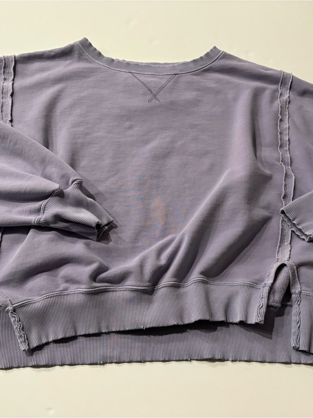 American Eagle Light Purple Women’s Relaxed Sweatshirt size Medium